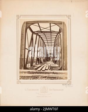 Unknown architect, Memelbrücke near Tilsit (approx. 1874): View. Photo on cardboard, 47.2 x 39 cm (including scan edges) N.N. : Eisenbahnbrücke über die Memel, Tilsit