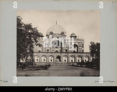 Clifton & Co., Mausoleum of the Emperor Humayun near Delhi (without dat.): View dome construction with keel arch portals. Photo, 23.9 x 32.6 cm (including scan edges) Stock Photo