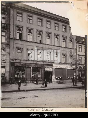 Unger (1743-1799), residential building Unter den Linden 31, Berlin-Mitte. (From: Julius Kohte, Alt-Berlin, buildings in Berlin and Charlottenburg, recorded in 1907-1914) (approx. 1820): View. Photo on paper, 30.8 x 24.2 cm (including scan edges) Unger  (1743-1799): Wohnhaus Unter den Linden 31, Berlin-Mitte. (Aus: Julius Kohte, Alt-Berlin, Bauwerke in Berlin und Charlottenburg, aufgenommen 1907-1914) Stock Photo