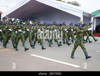 Yamoussoukro, Cote d'Ivore. 7th Aug, 2022. Soldiers attend a military parade marking the 62nd anniversary of Cote d'Ivoire's independence in Yamoussoukro, Cote d'Ivore, Aug. 7, 2022. Credit: Yvan Sonh/Xinhua/Alamy Live News Stock Photo