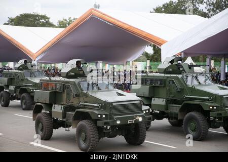 Yamoussoukro, Cote d'Ivore. 7th Aug, 2022. Soldiers attend a military parade marking the 62nd anniversary of Cote d'Ivoire's independence in Yamoussoukro, Cote d'Ivore, Aug. 7, 2022. Credit: Yvan Sonh/Xinhua/Alamy Live News Stock Photo