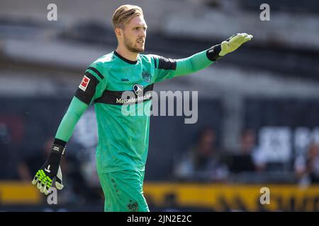 Stuttgart, Germany. 07th Aug, 2022. Soccer: Bundesliga, VfB Stuttgart - RB Leipzig, Matchday 1, Mercedes-Benz Arena. Stuttgart goalkeeper Florian Müller gestures. Credit: Tom Weller/dpa - IMPORTANT NOTE: In accordance with the requirements of the DFL Deutsche Fußball Liga and the DFB Deutscher Fußball-Bund, it is prohibited to use or have used photographs taken in the stadium and/or of the match in the form of sequence pictures and/or video-like photo series./dpa/Alamy Live News Stock Photo