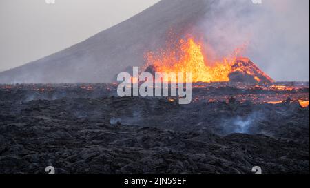 Meradalir, Iceland. 08th Aug, 2022. Volcanic eruption in the Meradalir valley of Mt Fagradalsfjall, Southwest Iceland in August 2022. This is the second eruption in Mt Fagradalsfjall after the Geldingadalir eruption of 2021, which was the first eruption in Southwest Iceland for 800 years. Credit: Daniel Freyr Jónsson/Alamy Live News Stock Photo