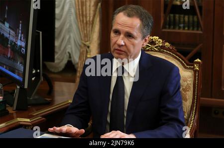 Moscow, Russia. 08th Aug, 2022. Governor of the Belgorod Region Vyacheslav Gladkov during a face-to-face meeting with Russian President Vladimir Putin at the Kremlin, August 8, 2022 in Moscow, Russia. Credit: Mikhail Klimentyev/Kremlin Pool/Alamy Live News Stock Photo