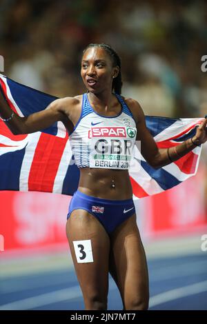 Bianca Williams participating in the 4x100 meter relay at the European