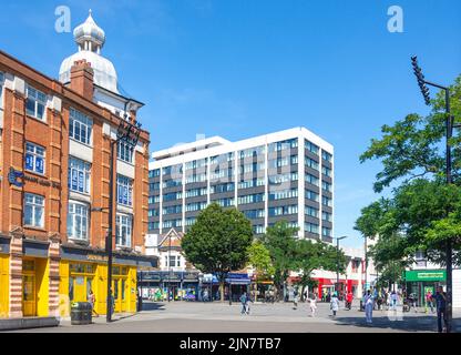Hounslow High Street from Bell Square, Hounslow, London Borough of Hounslow, Greater London, England, United Kingdom Stock Photo