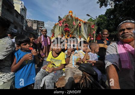 Dhaka, Bangladesh. 09th Aug, 2022. People participate in Ashura traditions in the Bihari Camp in Dhaka, Bangladesh on Aug. 9, 2022. In the capital Dhaka today, Shia community and Sunnis from Bihari camp observed Ashura with solemn fanfare, which was limited in last 2 years due to lock-down. (Photo by Md Saiful Amin/Pacific Press/Sipa USA) Credit: Sipa USA/Alamy Live News Stock Photo