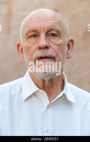 Madrid, Spain. 10th Aug, 2022. Actor John Malkovich during the presentation of the play 'The Infernal Comedy, Confessions of a Serial Killer' at the Centro de Cultura Contemporanea Conde Duque, in Madrid. Credit: SOPA Images Limited/Alamy Live News Stock Photo