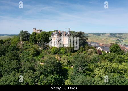 France, Cher, Berry, Sancerre, castle and keep, named the Fiefs tower (aerial view) // France, Cher (18), région du Berry, Sancerre, château et donjon Stock Photo