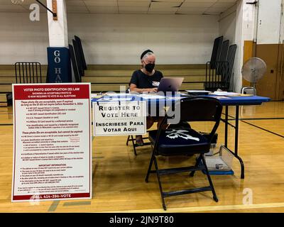 Milwaukee, Wisconsin, USA. 9th Aug, 2022. Wisconsin is one 20 states plus the District of Columbia that permits same day voter registration. (Credit Image: © Sue Dorfman/ZUMA Press Wire) Stock Photo