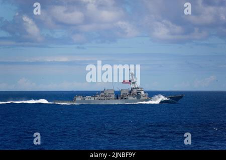 Pacific Ocean, United States. 09 August, 2022. The U.S. Navy Arleigh burke-class guided-missile destroyer USS Spruance underway in the Pacific Ocean, August 7, 2022 off the coast of Hawaii. Credit: MC3 Kassandra Alanis/Planetpix/Alamy Live News Stock Photo