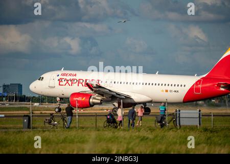 Amsterdam Shiphol Airport, Polderbaan, one of 6 runways, EC-MUK, Iberia Express Airbus A320-200 Amsterdam Shiphol Airport, Polderbaan, one of 6 runways, EC-MUK, Iberia Express Airbus A320-200