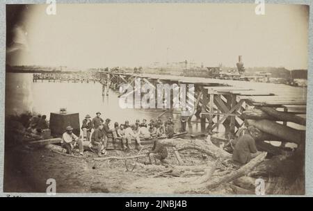 Temporary bridge across Pamunkey River near White House Landing Stock Photo