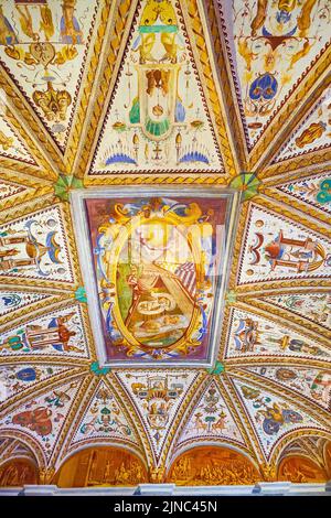 CERTOSA DI PAVIA, ITALY - APRIL 9, 2022: The vault of Studiolo with scenic frescoes, Certosa Museum, on April 9 in Certosa di Pavia, Italy Stock Photo