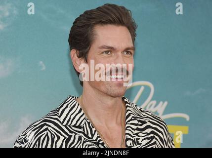 Los Angeles, USA. 10th Aug, 2022. Steve Howey arrives at the Netflix's DAY SHIFT World Premiere held at the Regal LA Live in Los Angeles, CA on Wednesday, ?August 10, 2022. (Photo By Sthanlee B. Mirador/Sipa USA) Credit: Sipa USA/Alamy Live News Stock Photo