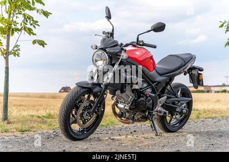 Suzuki SV650 (SV650A) ABS 2017 motorcycle Stock Photo - Alamy