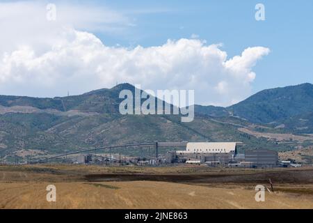 The Copperton concentrator and flotation plant at the Bingham Canyon Open Pit Copper Mine near Salt Lake City, Utah. Stock Photo