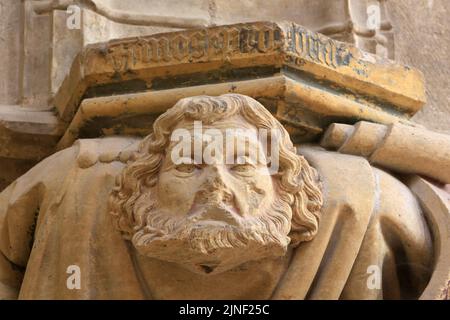 Amos. Prophète. Sculpture. Polychrome. Chapelle Jean de Bourbon. Abbatiale Saint-Pierre et Saint-Paul. Cluny. Saône-et-Loire. Bourgogne. France. Europ Stock Photo