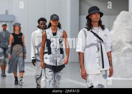 Copenhagen, Denmark. 10th Aug, 2022. Models walk on the runway during the Copenhagen Fashion Week SS 2023 event in Scandinavia. Copenhagen Fashion Week is the main fashion event in Scandinavia. Copenhagen Fashion Week SS 2023 runs from 9 to 12 August 2022 this summer. The catwalk showcased the Iso. Poetism brand on Copenhagen Fashion Week SS 2023. (Photo by Takimoto Marina/SOPA Images/Sipa USA) Credit: Sipa USA/Alamy Live News Stock Photo