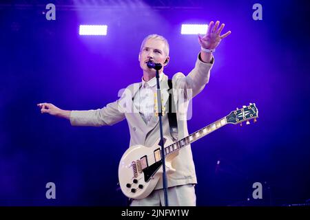 Dan Gillespie Sells from The Feeling performing at Carfest North in Cheshire on 24th July 2022. Stock Photo