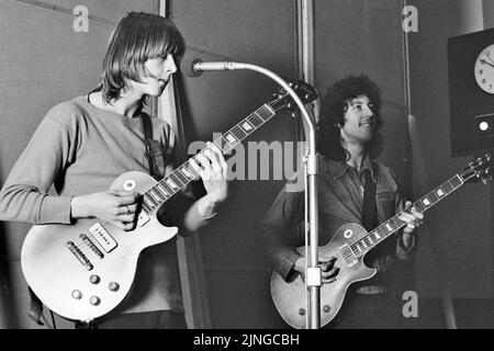 Danny kirwan fleetwood mac hi-res stock photography and images - Alamy