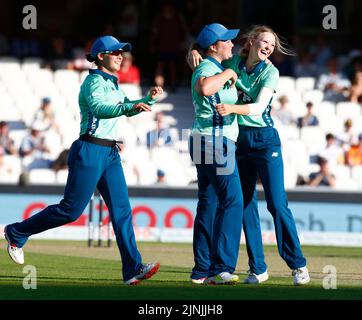 LONDON ENGLAND - AUGUST  11 :Sophia Smale celebrates the catch of Alyssa Healy of Northern Supercharges Women by Alice Capsey of Oval Invincibles Wome Stock Photo