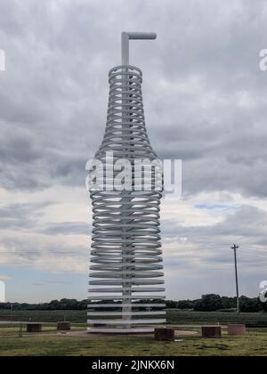 The Pops Soda Ranch lies right on old Route 66 in Arcadia, Oklahoma. This convenience store and fuel stop offers hundreds of obscure brands of sodas. Stock Photo