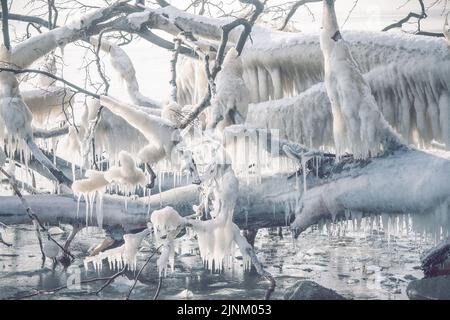 frozen, icicle, icy, frozens, icicles, icies Stock Photo - Alamy