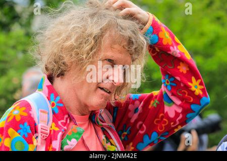 Grayson Perry, British artist, Chelsea Flower Show press day 2022, London, England Stock Photo