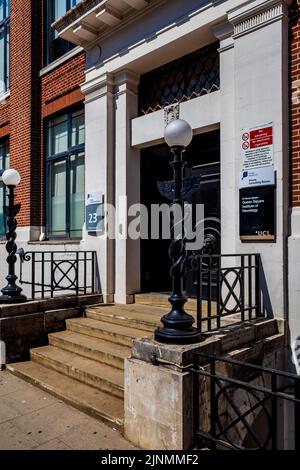 Queen Square Instutute of Neurology and the National Hospital for Neurology and Neurosurgery Private Consulting Rooms at 23 Queen Square London. Stock Photo