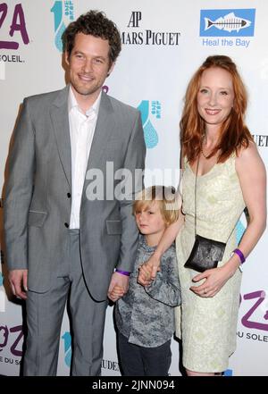 Anne Heche and husband James Tupper with their children at Grove to ...