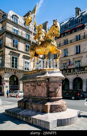 Monument to Joan of Arc on the Place des Pyramides, Paris, Ile de France, Western Europe, France Stock Photo