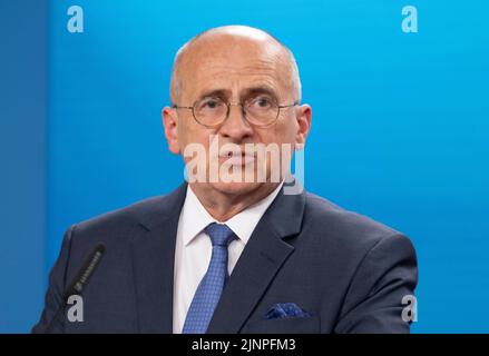 Berlin, Deutschland. 24th May, 2022. Zbigniew Rau, Minister of Foreign Affairs of Poland. Credit: dpa/Alamy Live News Stock Photo