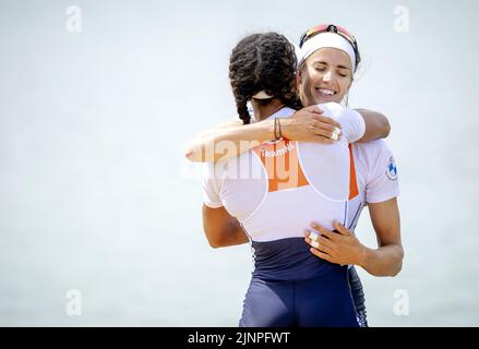 MUNCHEN - Laila Youssifou and Roos de Jong in the double two, celebrate second place while rowing on the third day of the Multi-European Championship. The German city of Munich will host a combined European Championship of various sports in 2022. ANP ROBIN VAN LONKHUIJSEN Stock Photo