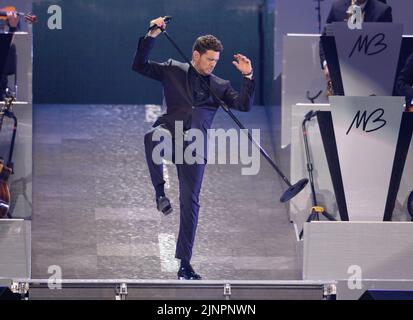 Sunrise FL, USA. 12th Aug, 2022. Michael Buble performs at The FLA Live Arena on August 12, 2022 in Sunrise, Florida. Credit: Mpi04/Media Punch/Alamy Live News Stock Photo