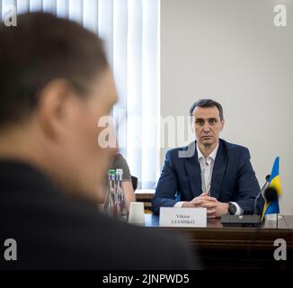 Lviv, Ukraine. 10th June, 2022. Karl Lauterbach (SPD), Federal Minister of Health, visits the Ukrainian city of Lviv together with the Minister of Health of Ukraine, Liashko. Credit: dpa/Alamy Live News Stock Photo