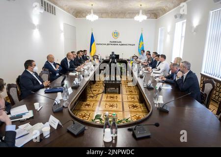 Lviv, Ukraine. 10th June, 2022. Karl Lauterbach (SPD), Federal Minister of Health, visits the Ukrainian city of Lviv together with the Minister of Health of Ukraine, Liashko. Credit: dpa/Alamy Live News Stock Photo