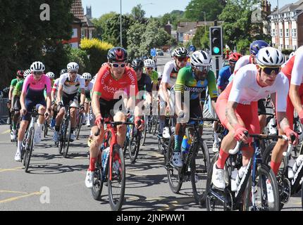 The Commonwealth Games 2022 Men's Cycling Road Race in Warwick Geraint Thomas of wales (left)  Picture by Richard Williams Stock Photo
