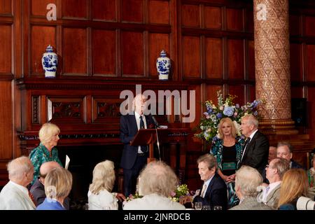 Roger McGough speaking at the Lunch at The National Liberal Club celebrating HRH The Duchess of Cornwall’s 75th birthday. Stock Photo