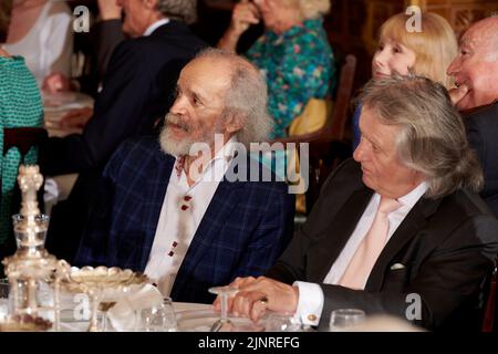 John Agard & Stephen Barlow at Lunch for HRH The Duchess of Cornwall’s 75th birthday Stock Photo