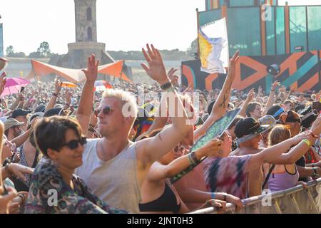 Boomtown, Winchester, UK Saturday 13 August 2022 De La Soul play Grand Central at Boomtown 2022 Credit: Denise Laura Baker/Alamy Live News Credit: Denise Laura Baker/Alamy Live News