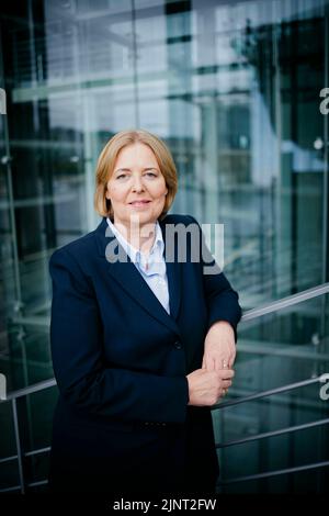 Berlin, Deutschland. 08th July, 2022. Baerbel Bas (SPD), President of the Bundestag, poses for a photo. Berlin, 08.07.2022 Credit: dpa/Alamy Live News Stock Photo