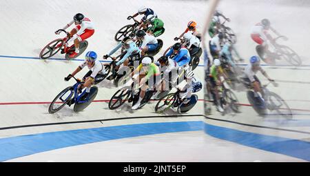 Munich, Germany. 13th Aug, 2022. European Championships, European Championship, track, elimination, women, Messe München. The women start. Credit: Angelika Warmuth/dpa/Alamy Live News Stock Photo