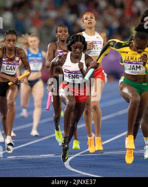 Ama Pipi of England competing in the women’s 4x400m final at the Commonwealth Games at Alexander Stadium, Birmingham, England, on 7th August, 2022. Stock Photo