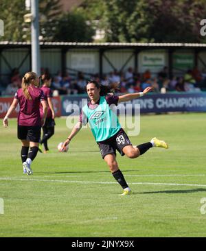 Catford, UK. 14th Aug, 2022. The Oakwood Stadium, Catford, 14 aug 2022 Halle Houssein (WES HAM) warming up during a friendly game in August 2022 (Bettina Weissensteiner/SPP) Credit: SPP Sport Press Photo. /Alamy Live News Stock Photo