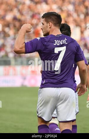 Foto Massimo Paolone/LaPresse 14 Agosto 2022 - Firenze, Italia - sport, calcio - Fiorentina vs Cremonese - Campionato italiano di calcio Serie A TIM 2022/2023 - Stadio Artemio Franchi. Nella foto: Luka Jovic (ACF Fiorentina) esulta dopo aver realizzato il gol 2-1 August 14, 2022 Florence, Italy - sport, calcio - Fiorentina vs Cremonese - Italian Serie A Football Championship 2022/2023 - Artemio Franchi Stadium. In the pic: Luka Jovic (ACF Fiorentina) celebrates after scoring goal 2-1 Stock Photo