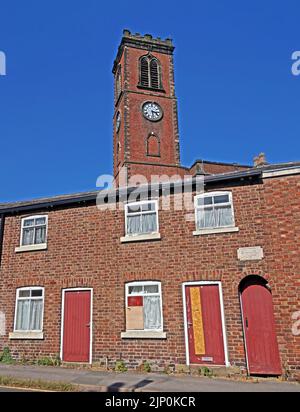Court No7 Terrace and Christ church, Bridge Street, Macclesfield, Cheshire, England, UK, SK11 6EG Stock Photo