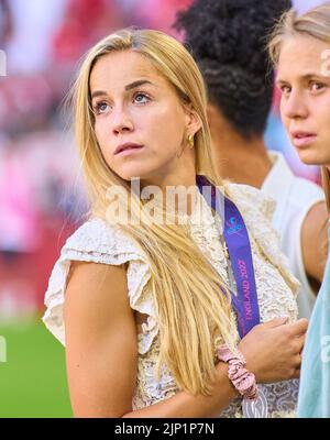 Bayern's Giulia Gwinn heads the ball during the women's quarterfinal Champions  League first leg soccer match between Bayern Munich and Paris Saint-Germain  in Munich, Germany, Tuesday, March 22, 2022. (AP Photo/Matthias Schrader