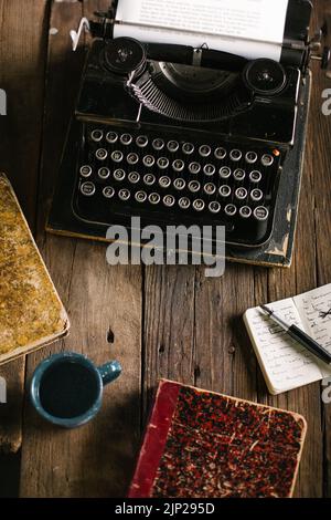 retro, typewriter, desk, old fashioned, retro style, typewriters, desks Stock Photo