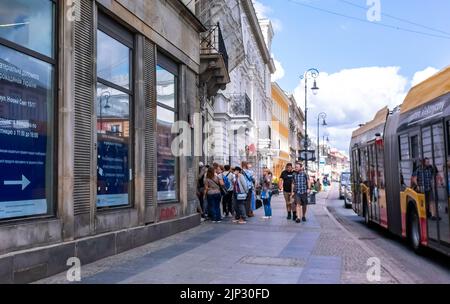 Warsaw, Poland, Street Scene, Crowd People, Ukrainian Refugees Waiting Outside Polsh Government Office for Processing Applications, Old Town Center Stock Photo